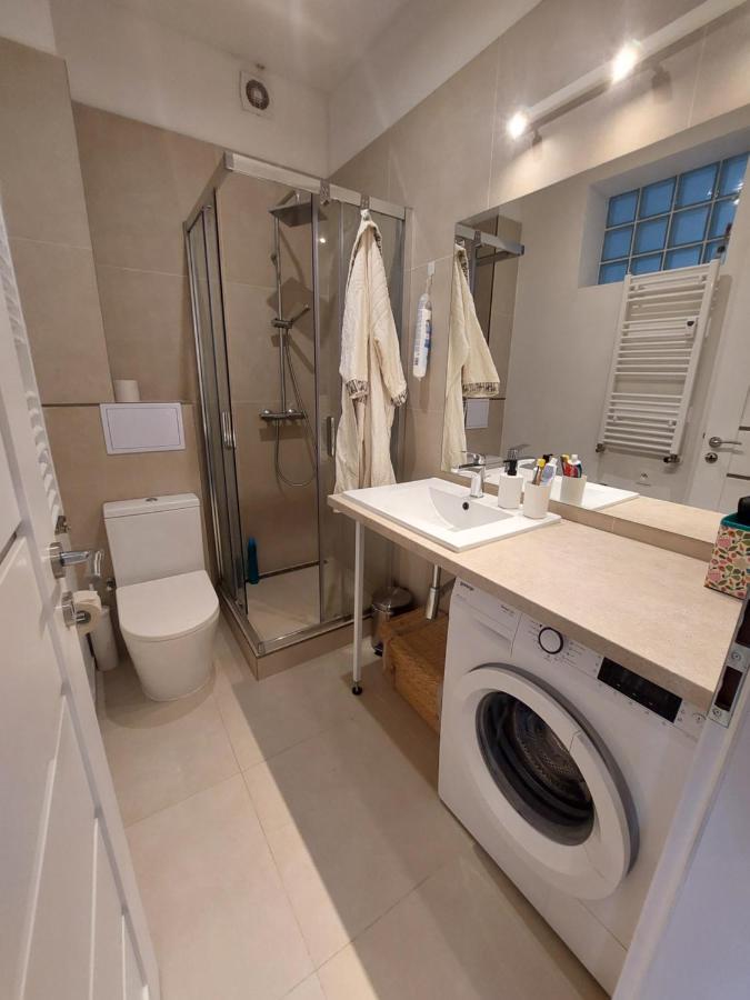 Utulny Apartman S Balkonom Apartment Братислава Екстериор снимка